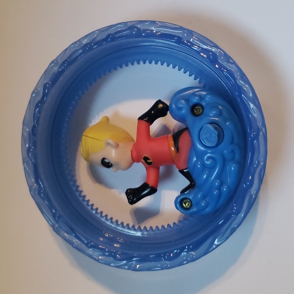 2004 Incredibles Toy